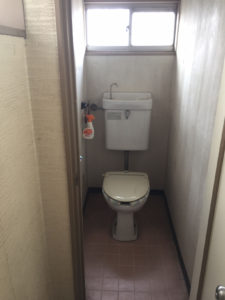 トイレ 2f 施工前