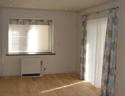 カーテンとシルエット