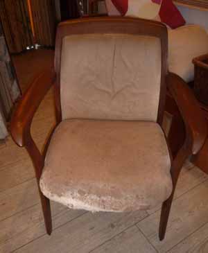 椅子張替え　前